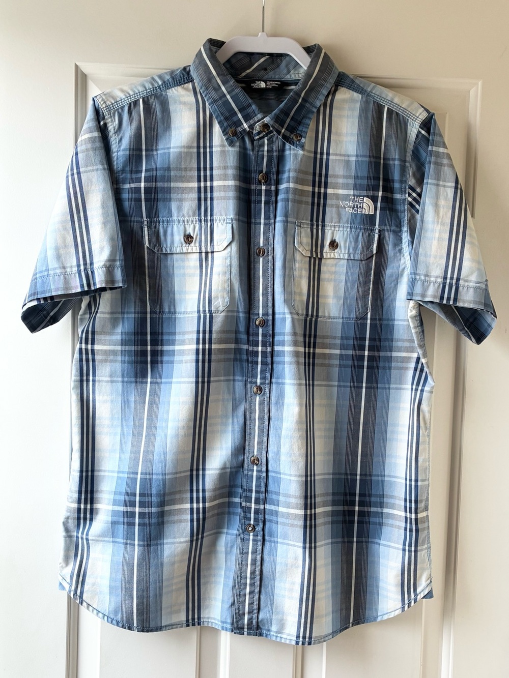 The North Face Men's Button-Up Shirt Short Sleeve Plaid Blue & White Size M